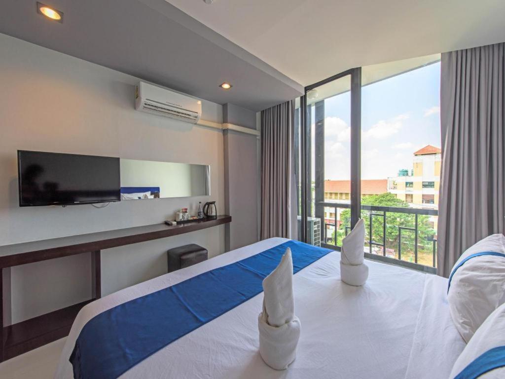 Ingtara Hotel Khon Kaen Exterior foto